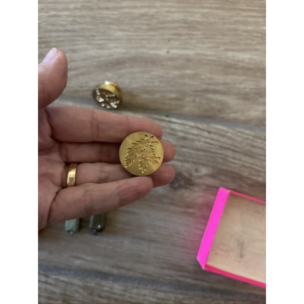 Brass wax seal stamp wooden handle six designs Flowers and leaves w/ Wax Candles - Picture 6 of 9